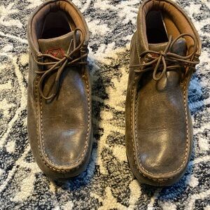 Twisted X “The Original” Chukka driving Moc - like new.